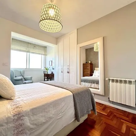 Luxury House Center *